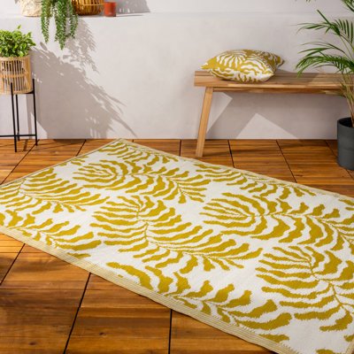 Tocorico Floral 120cm X 180cm Area Rug