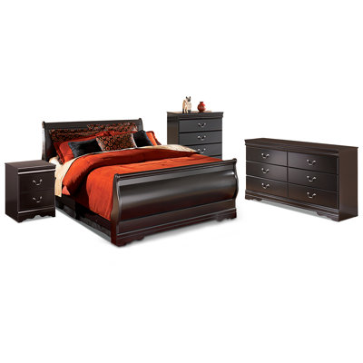 Huey Vineyard Sleigh Bed, Dresser, Chest and Nightstand -  Alcott Hill®, B1337724903B45F79976A4730A71EDF7