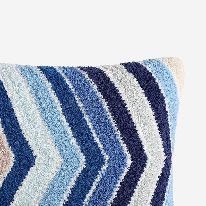 Cusco Chevron Throw Pillow, Wave Chevron