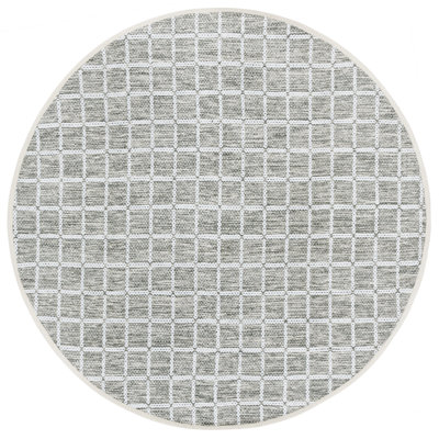 Navera 977 Area Rug In Green / Ivory