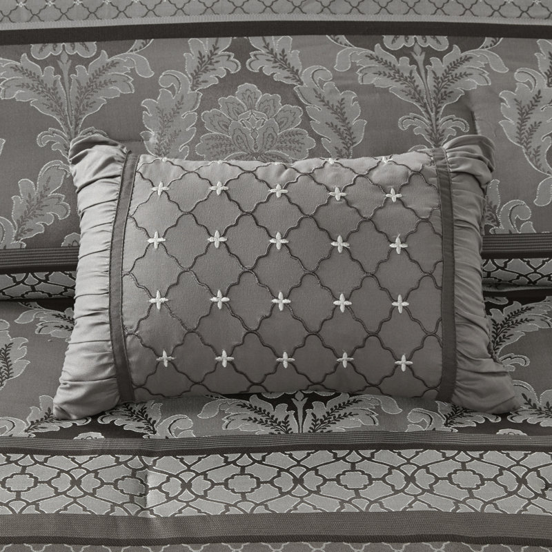 Literie de luxe gris - très grand lit 7 pièces