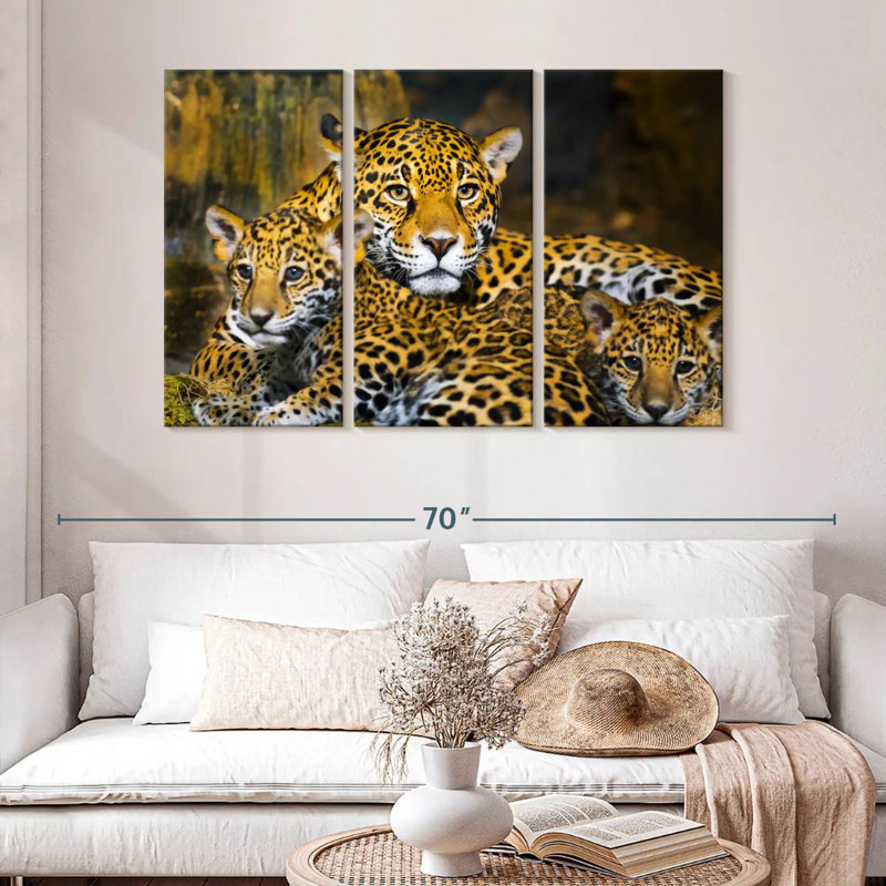 Bébé Jaguar, H 32 po x l 50 po