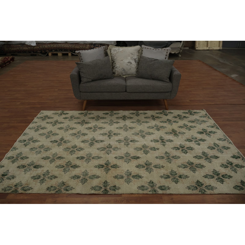 Tapis beige d'inspiration rétro 6 x 9