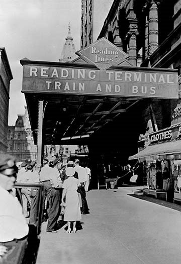 Reproduction de train et d'autobus de lecture, Philadelphie, PA - reproduction de photo, H 30 po x l 20 po x P 1,5 po