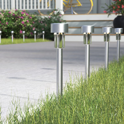 Low Voltage Solar Powered Integrated LED Crystal Pathway Light