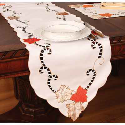 Scrolling Leaf Table Runner