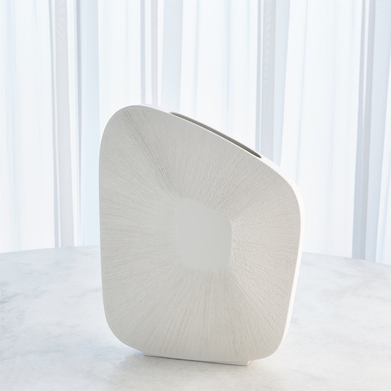 Vase de table en céramique, Blanc mat, H 17 po x l 14 po x P 5 po