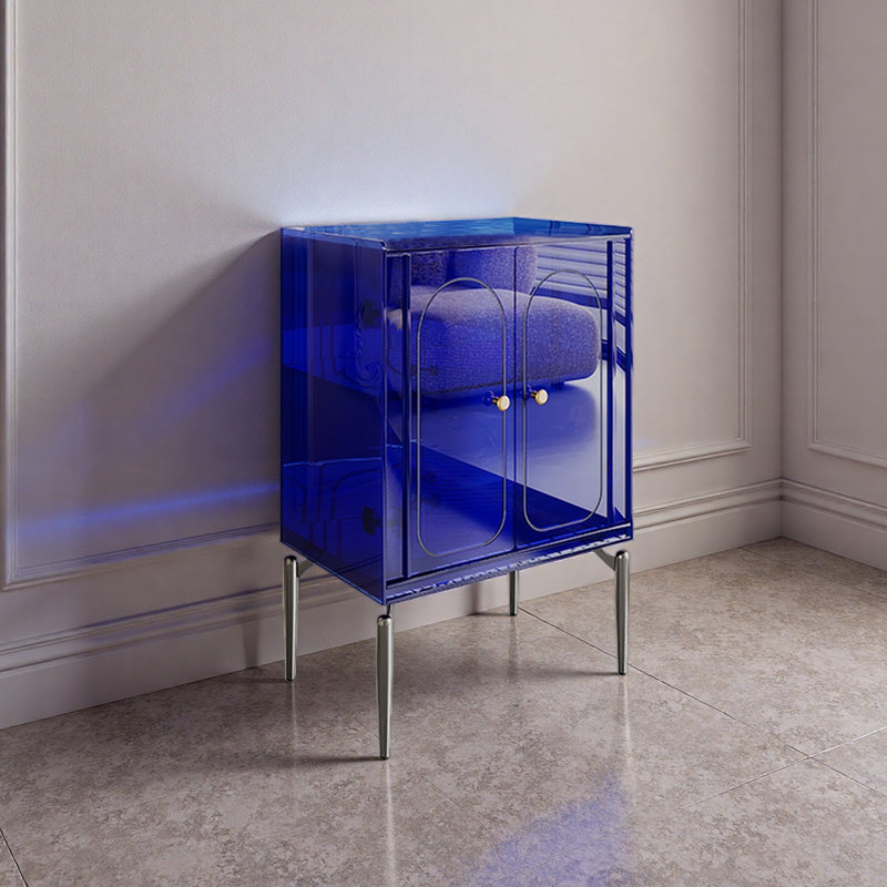 Corry, Blue