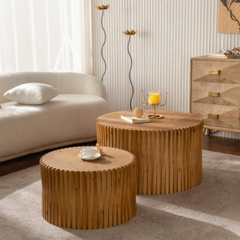Ensemble de tables basses gigognes cylindriques de style rétro avec motif en relief texturé vertical pour le salon, le bureau et la salle à manger, naturel