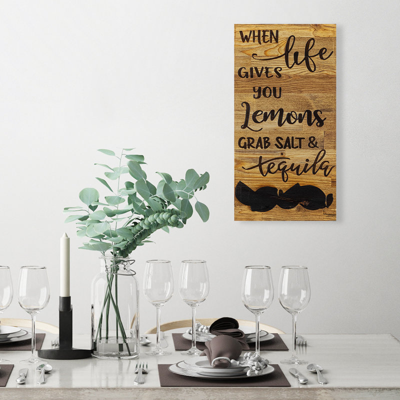 Décoration murale en bois