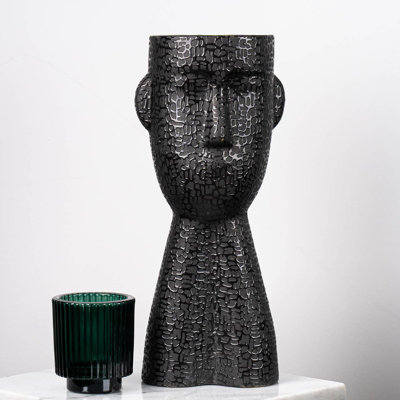 Brijet Ceramic Table Vase
