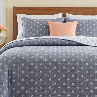 Willards Cotton Jacquard Floral Quilt