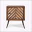 Armoire décorative fabriquée à la main en bois de manguier et en fer avec porte à carreaux chevron pour un décor Mid-Century moderne et bohème