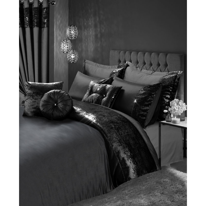 Rosen Microfiber / Polyester No Pattern Duvet Cover Set with Pillowcases, Black, Kingsize - 2 Standard Pillowcases