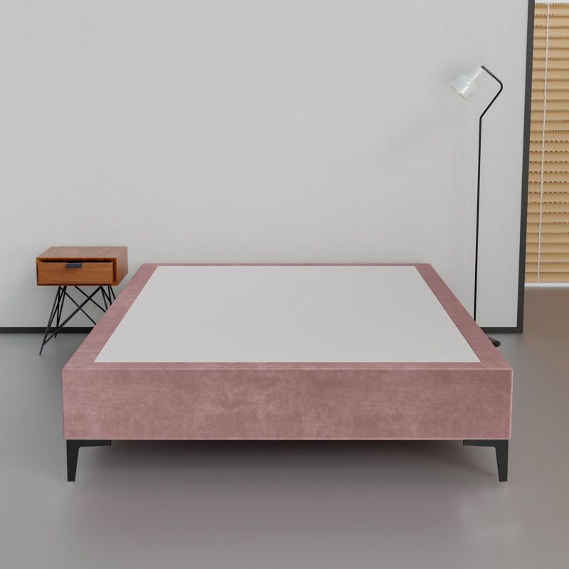 Cadre de lit / sommier en bois de qualité supérieure en velours de 15 po Makailah, durable, élégant et multicolore