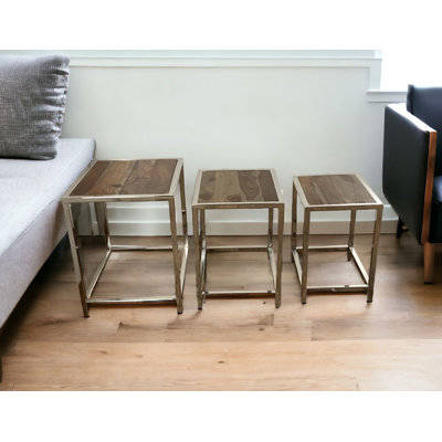 Ensemble de trois tables gigognes en bois massif argenté et brun de 21 po
