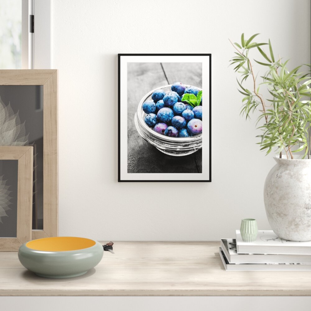 Gerahmtes Poster Schale Voller Heidelbeeren