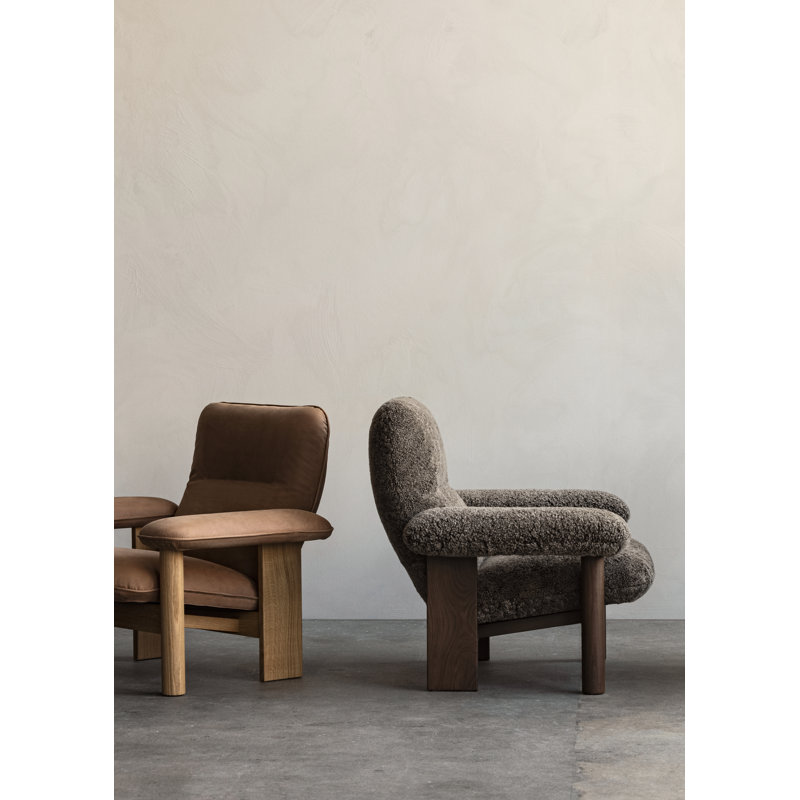 Brasilia Lounge Chair, Dunes 21004 Camel Genuine Leather, Natural Oak