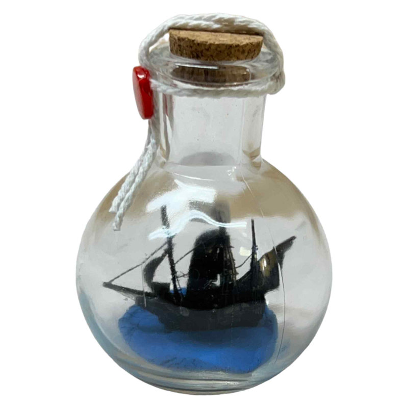 Figurine bateau pirate dans une bouteille, H 3,1 po x l 3,1 po x P 3,1 po, Transparent / noir, Verre-plastique