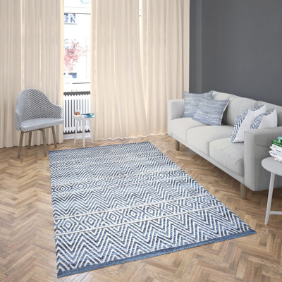 Shannock Cotton Chevron Indoor Rug