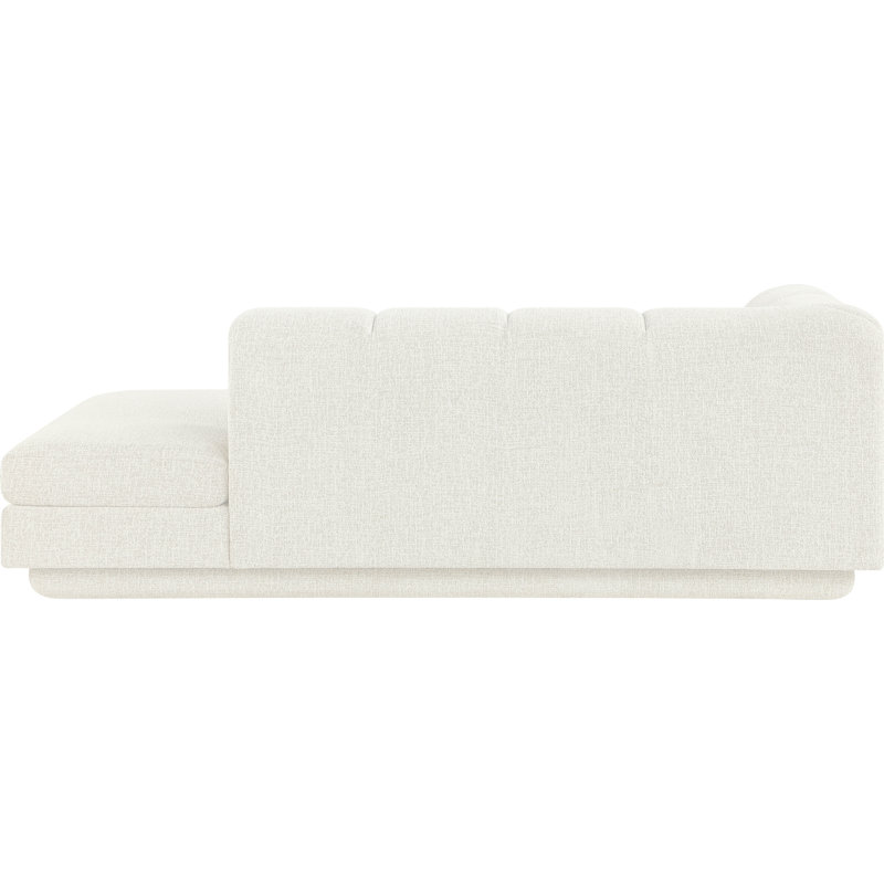 Chaise avec accoudoirs droit en tissu Chiquita, Tissu crème, Orienté à droite