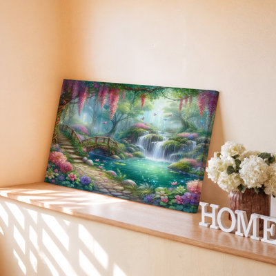 «Enchanting Forest Waterfall with Floral Path and Bridge Decor», reproduction d'art sur toile pour le salon, la chambre à coucher, le bureau, le couloir, le vestibule, le mur de la galerie et la décoration intérieure moderne