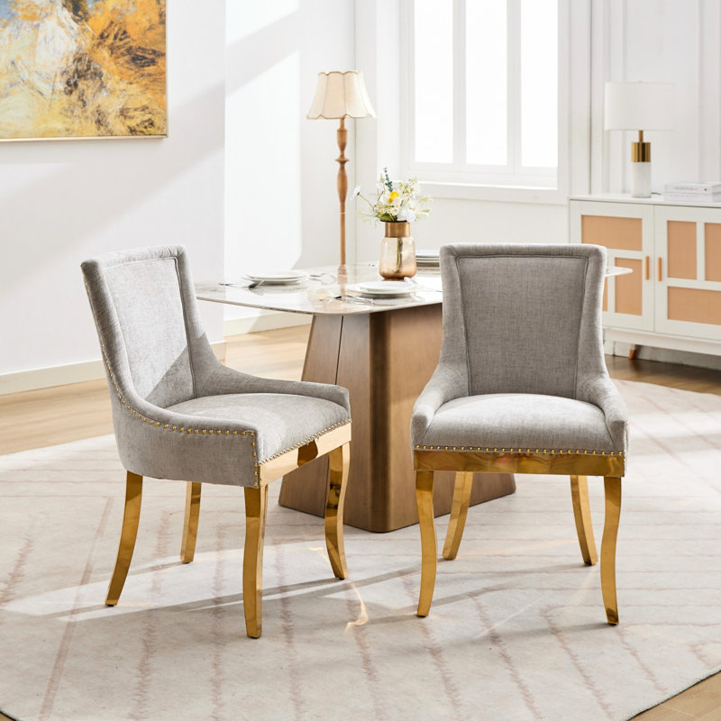 American Design de 2 chaises de salle à manger en chenille beige, rembourrées de tissu de teinture et grattoir 2, garniture de rivets texturés