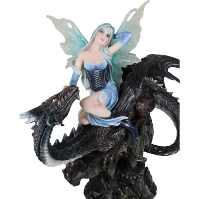 Fantasy & Sci-Fi Figurines & Sculptures