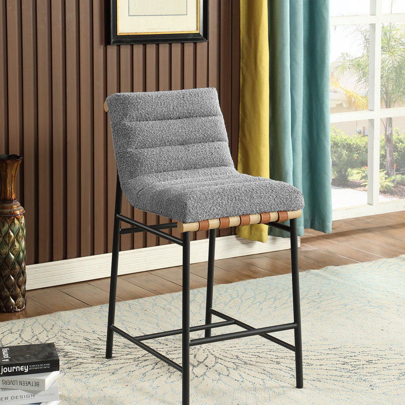 Chaise à hauteur de comptoir Lahni 17,75 po Boucle, Gris