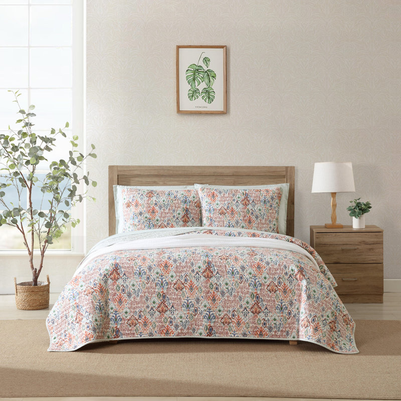 King Size Beige and Jungle Green Cotton Reversible Quilt Set
