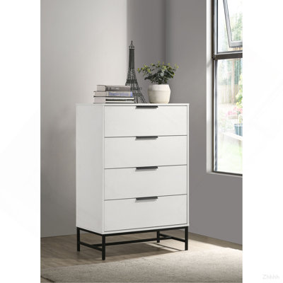 Taraval White 4-drawer Chest of Drawers
