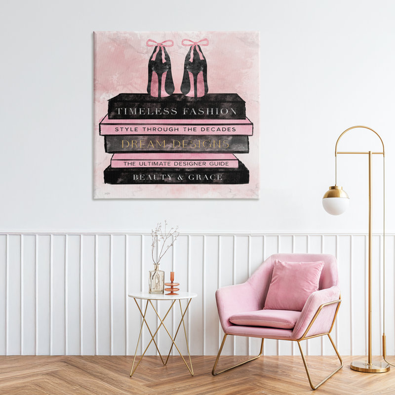 Pile de livres Blush, par Natalie Carpentieri, H 36 po x l 36 po