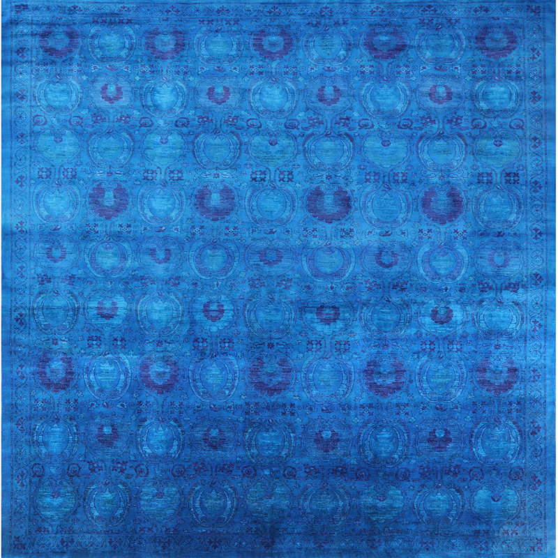 Tapis oriental bleu, Carré 4 pi
