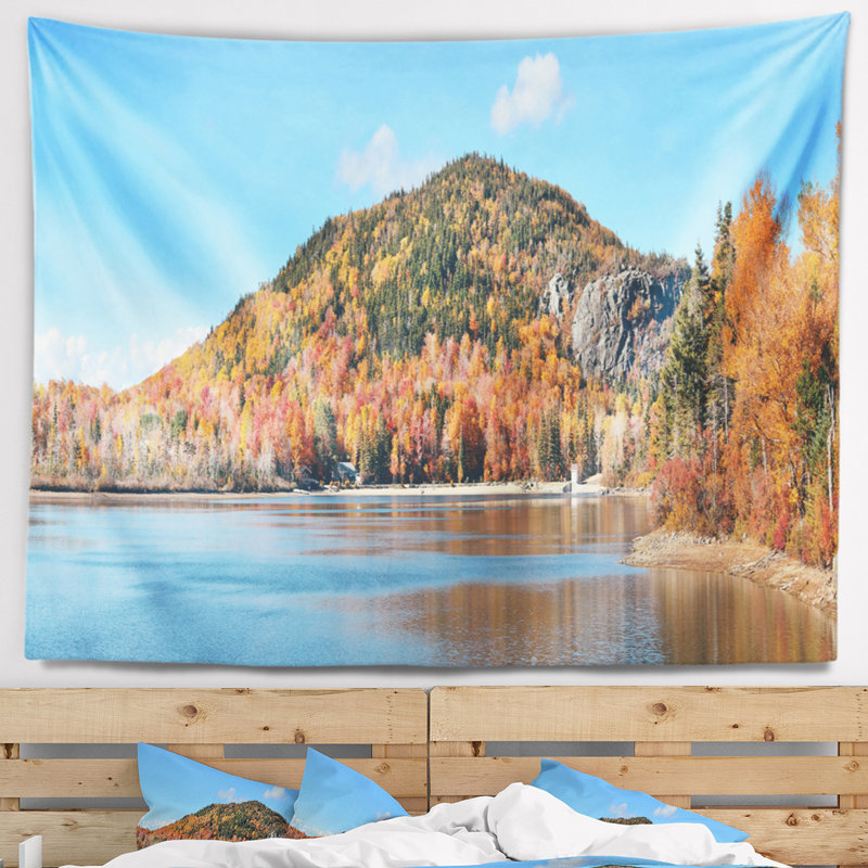 Paysage, lac et belle tapisserie d'automne, H 78 po x l 92 po