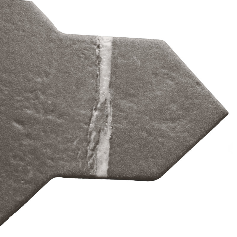 Bouclier templier avec croix 8-3 / 8 po X 8 3/8 po Ensemble de carreaux de porcelaine pour plancher et mur, Noir / blanc