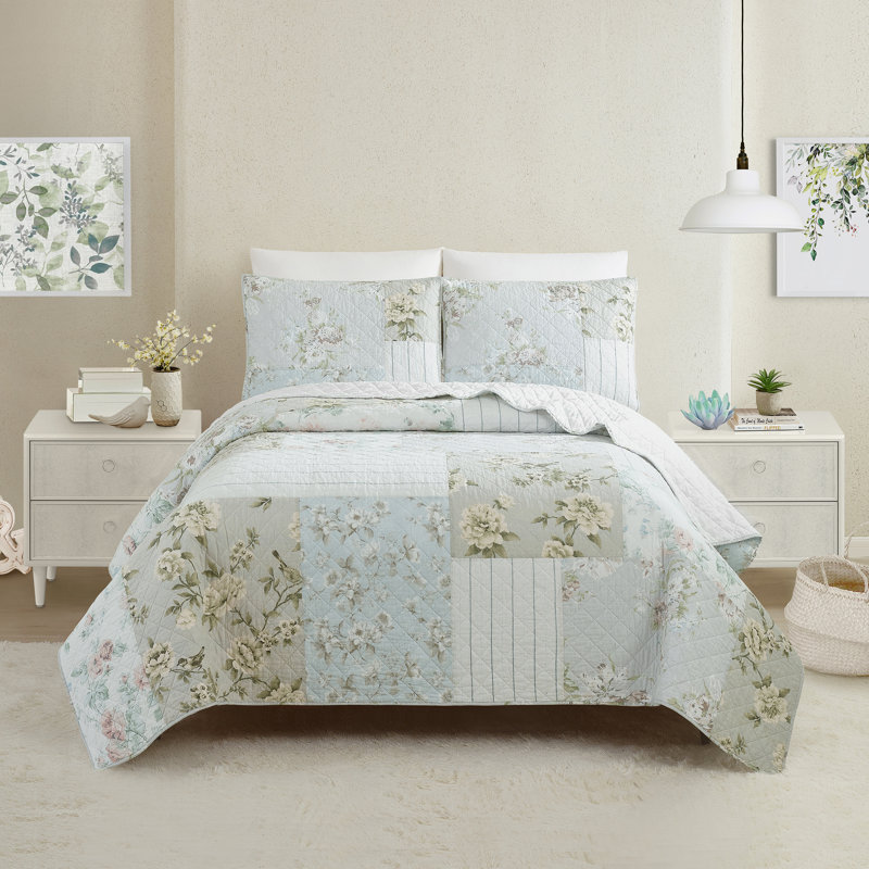 Claire Full/Queen White Cotton Patchwork Quilt Set