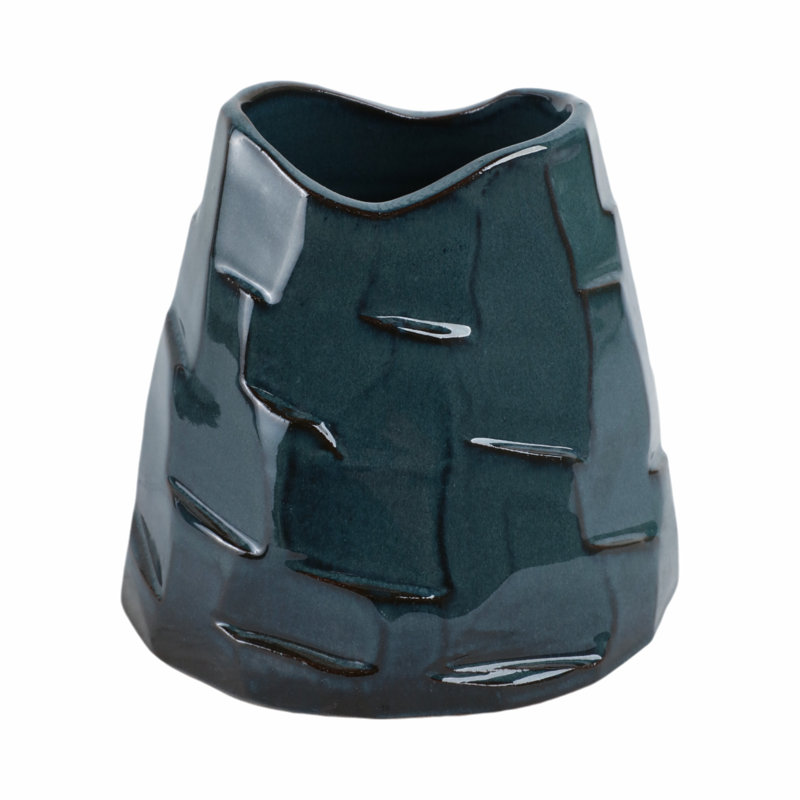 Terracotta Vase With Sculpted Textured Design - Elegant Decorative Accent For Modern And Contemporary Spaces, Ideal For Floral Arrangements And Stylish Home Decor