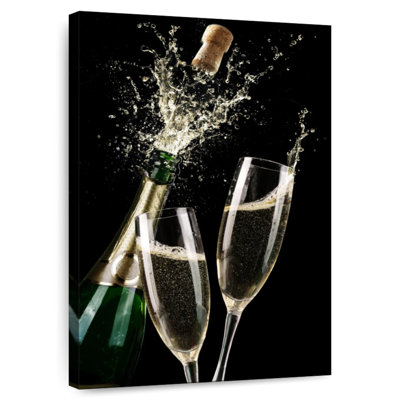 Yarlin Champagne Popping Celebration