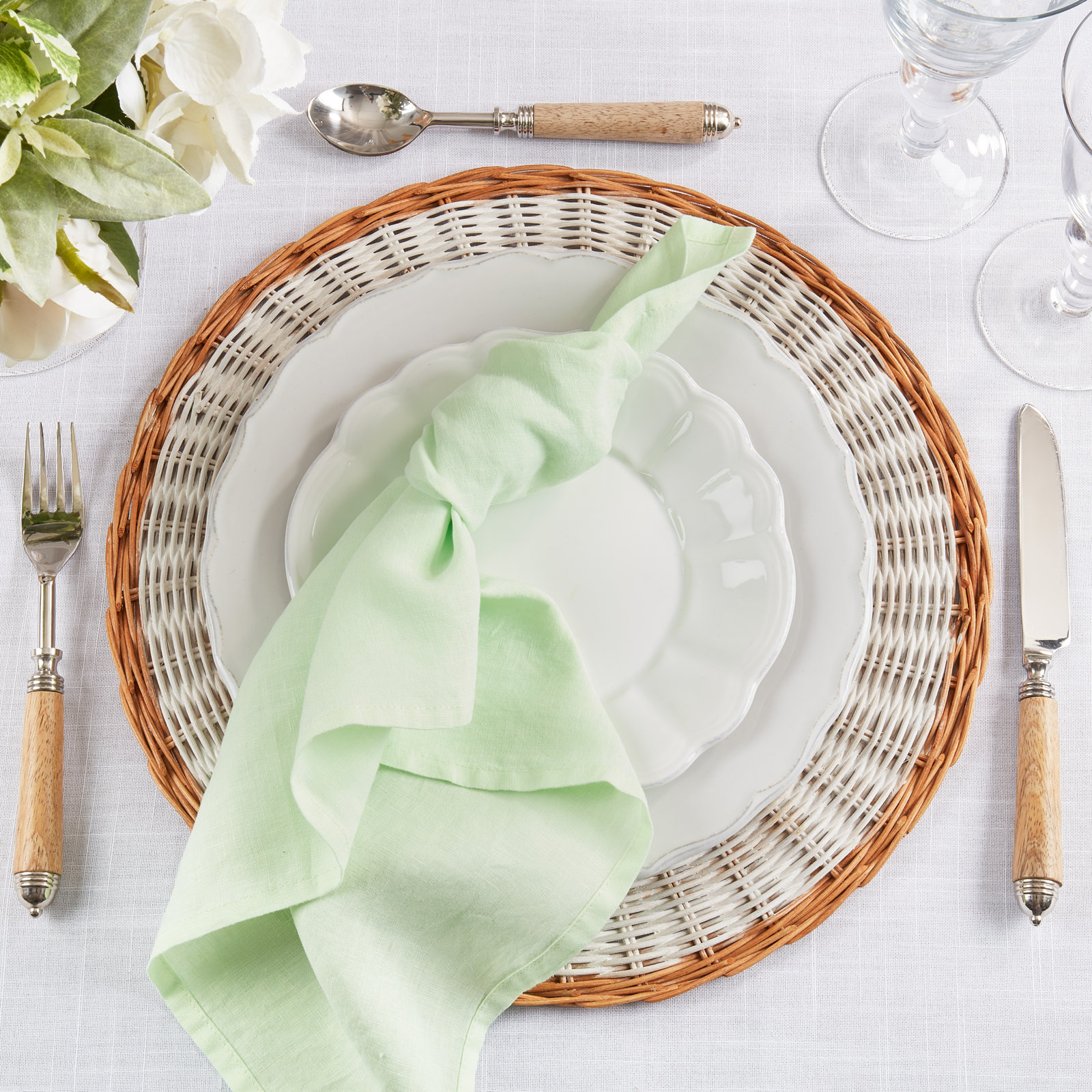 Caliban Reversible Linen Napkin, Pistachio