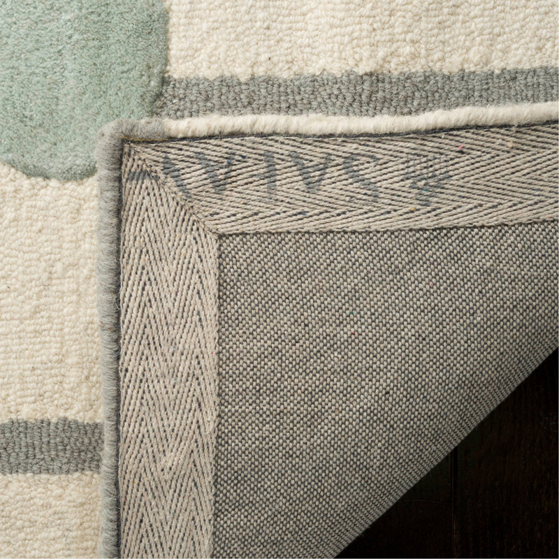 Santario Hand Tufted Wool Rug, Rectangle 5' x 7'