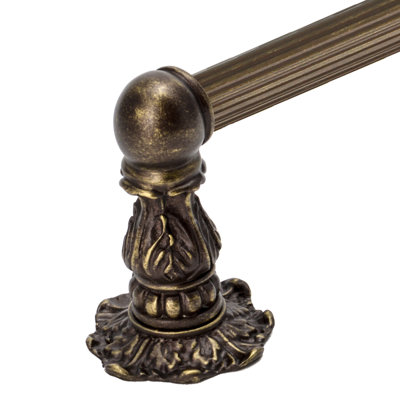 Acanthus 24 inches c.c. {approximately} towel bar Renaissance style with 5/8 reeded center in Antique Brass