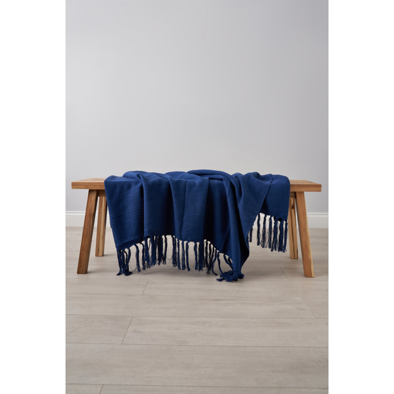Juna Throw , Navy