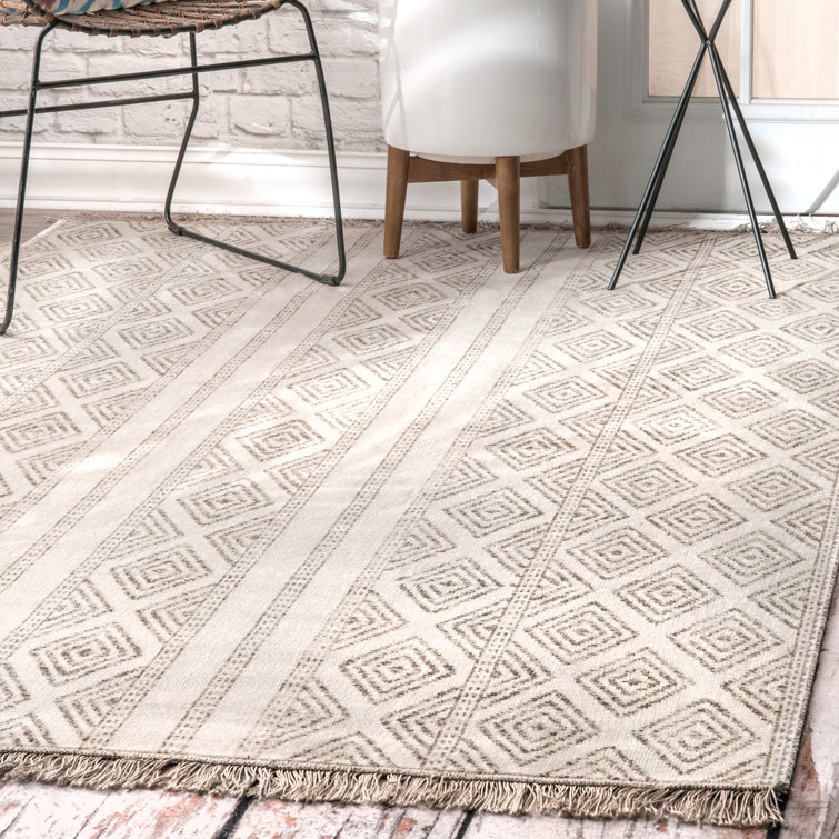 ShipstStour Striped Rug