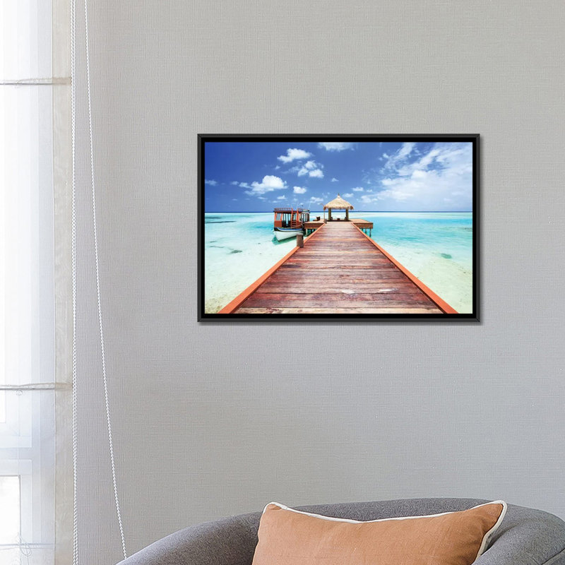 «Pier To Tropical Sea In The Maldives» par Matteo Colombo, impression sur toile, H 18 po x l 26 po x P 1,5 po, Pas de tapis