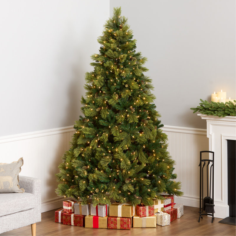 Carolina Flocked/Frosted Christmas Tree, 7.5'