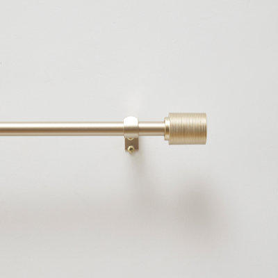 Fin Adjustable Curtain Rod Set