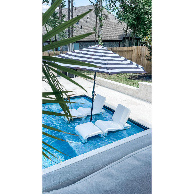 Line Outdoor Ottoman, Highcloud White