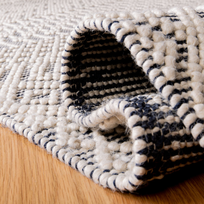 Vintage Look Hand Woven Area Rug, Rectangle 244 x 305 cm