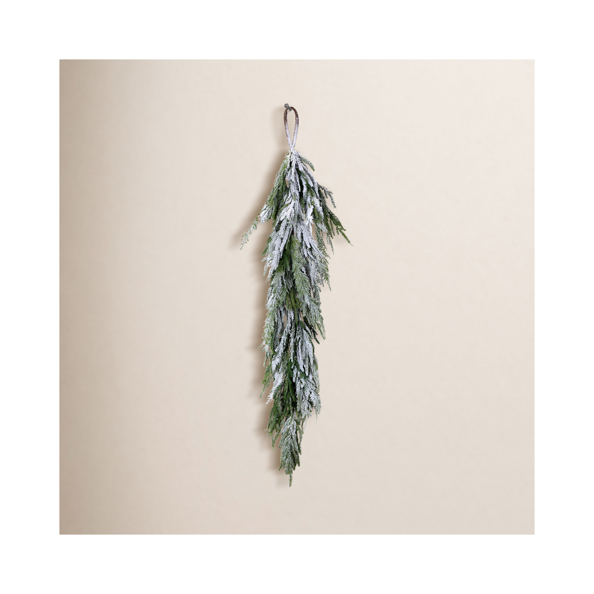 48.03'' in. Faux Pine Garland