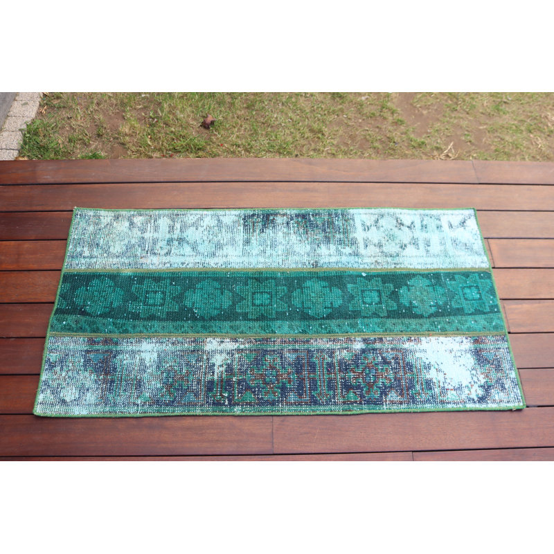 Unique Turkish Rug With Green Pattern Ideal For Enhancing The Beauty And Vibrancy Of Your Living Space